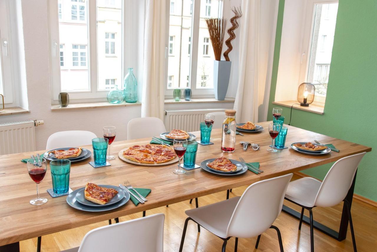 Kassberg Apartment Im Retro-Stil / Netflix & Wifi Chemnitz Luaran gambar
