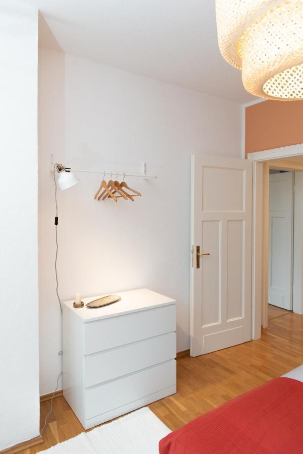 Kassberg Apartment Im Retro-Stil / Netflix & Wifi Chemnitz Luaran gambar