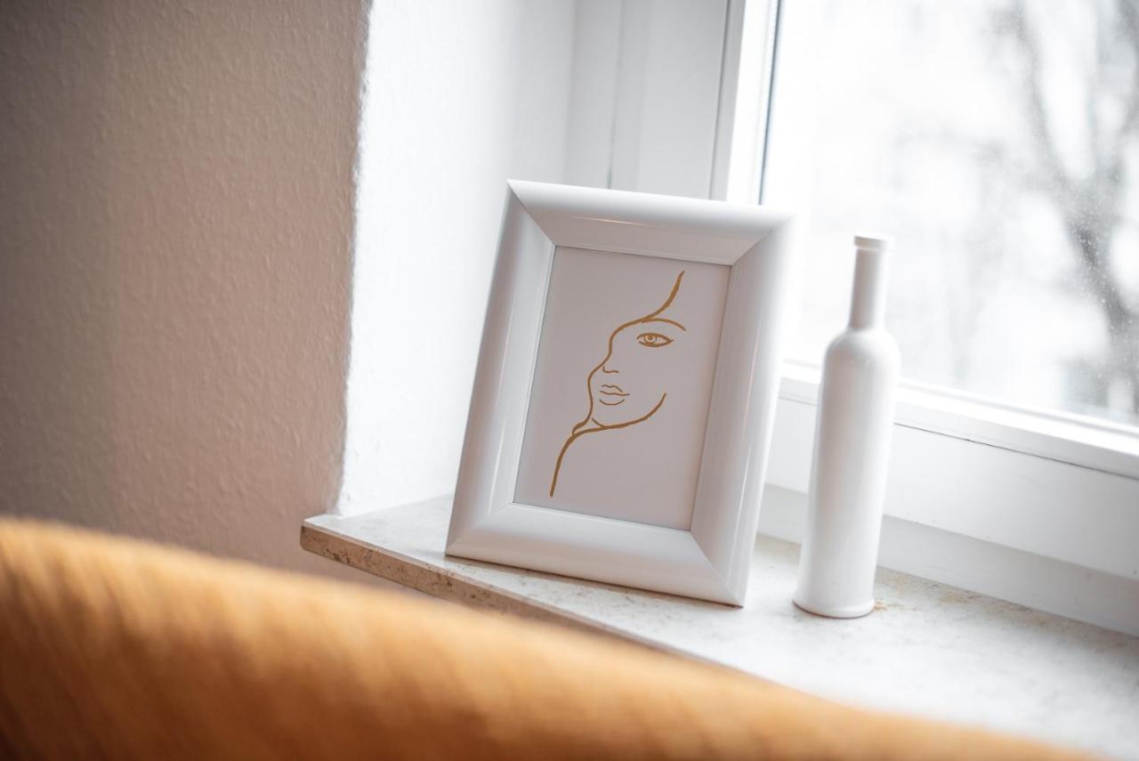Kassberg Apartment Im Retro-Stil / Netflix & Wifi Chemnitz Luaran gambar